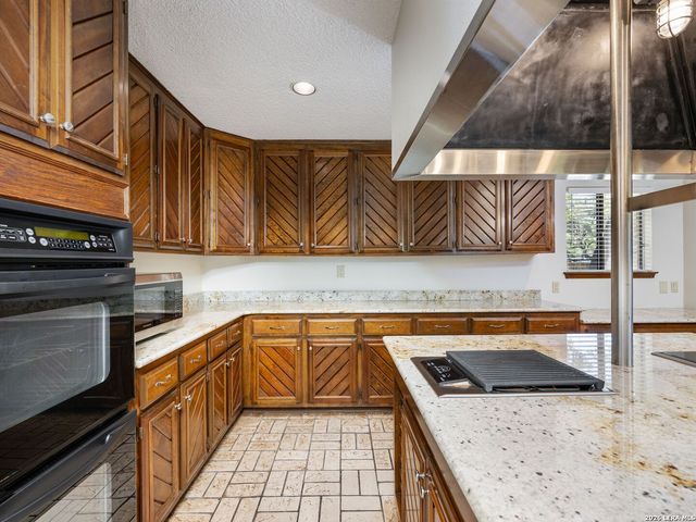 200 Garrapata Lane, San Antonio, TX 78232