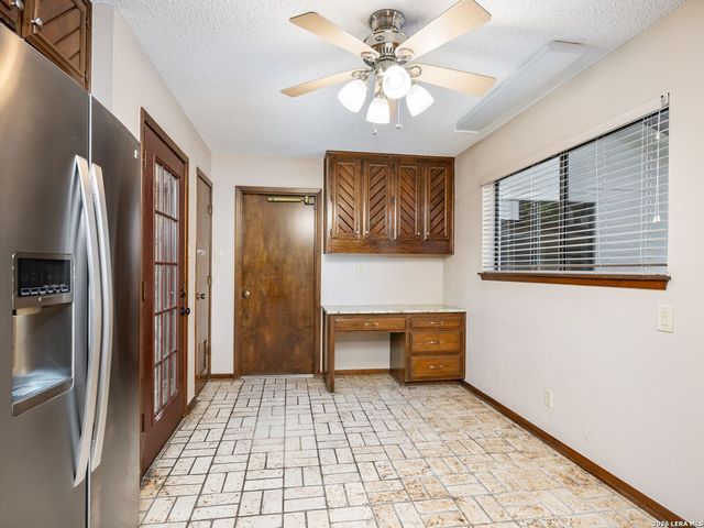 200 Garrapata Lane, San Antonio, TX 78232