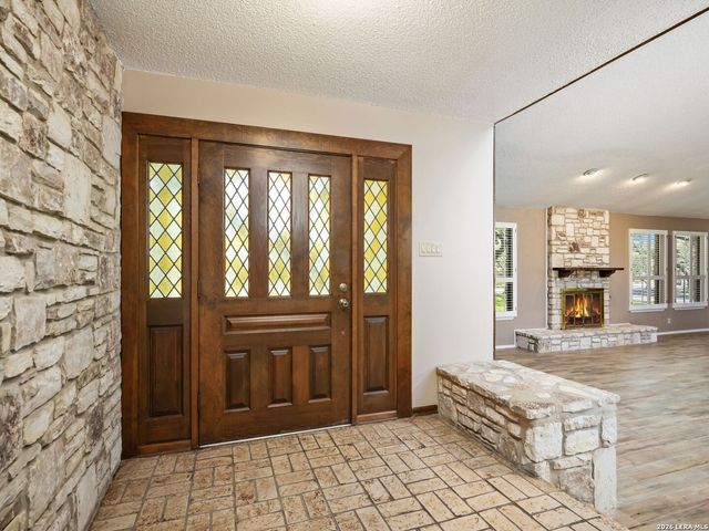 200 Garrapata Lane, San Antonio, TX 78232