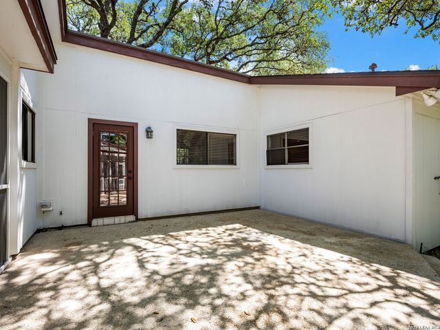 200 Garrapata Lane, San Antonio, TX 78232