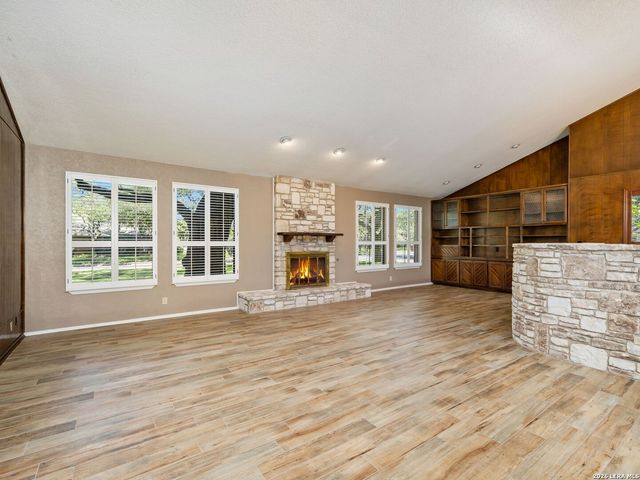 200 Garrapata Lane, San Antonio, TX 78232