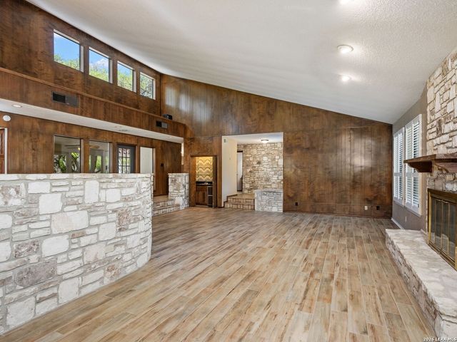 200 Garrapata Lane, San Antonio, TX 78232