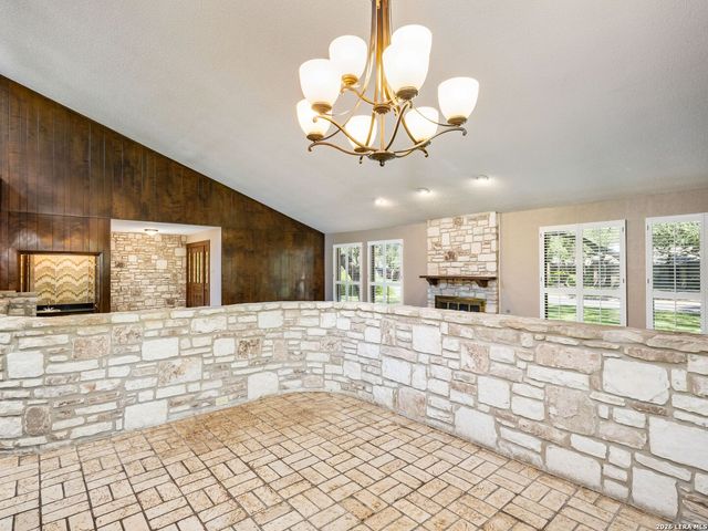 200 Garrapata Lane, San Antonio, TX 78232