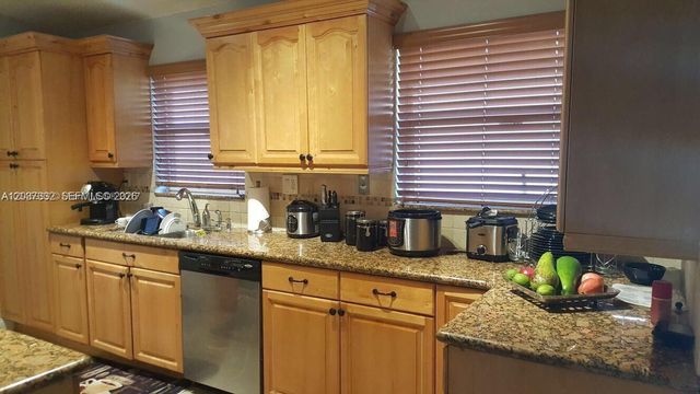 11878 SW 208th Ter, Miami, FL 33177