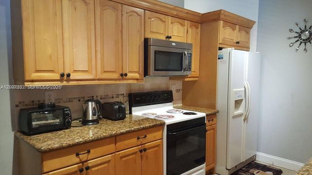 11878 SW 208th Ter, Miami, FL 33177