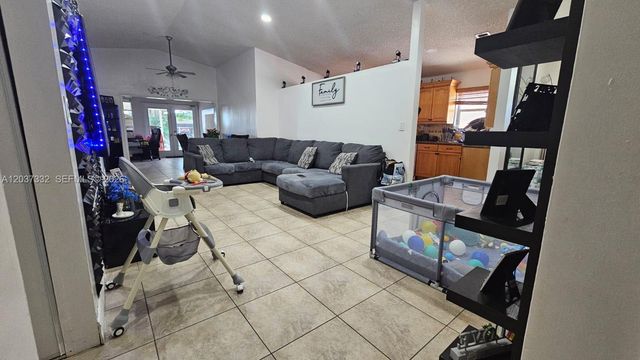 11878 SW 208th Ter, Miami, FL 33177