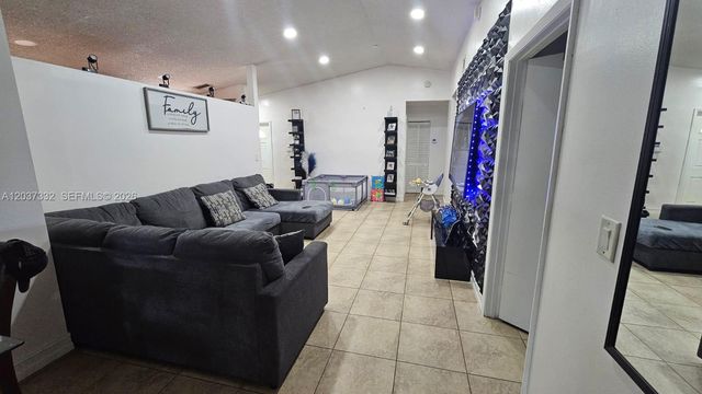 11878 SW 208th Ter, Miami, FL 33177