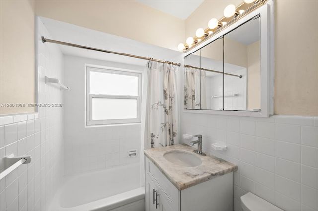 2010 Calais Dr, Miami Beach, FL 33141