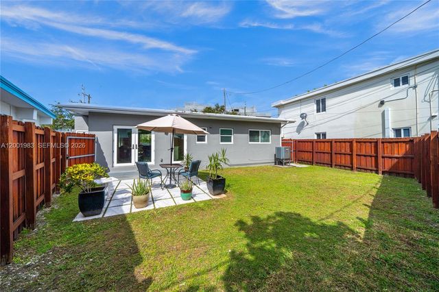 2010 Calais Dr, Miami Beach, FL 33141