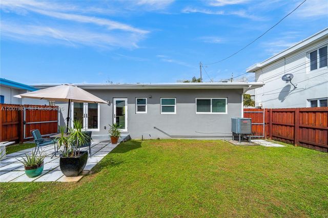 2010 Calais Dr, Miami Beach, FL 33141