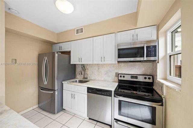 2010 Calais Dr, Miami Beach, FL 33141