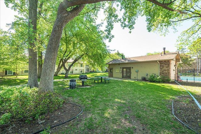 4524 Cedar Lake Road S 3, Saint Louis Park, MN 55416