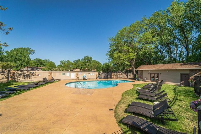 4524 Cedar Lake Road S 3, Saint Louis Park, MN 55416