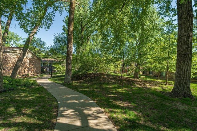 4524 Cedar Lake Road S 3, Saint Louis Park, MN 55416