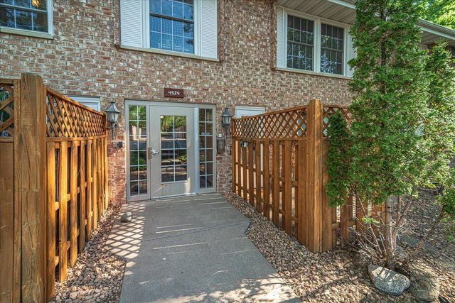 4524 Cedar Lake Road S 3, Saint Louis Park, MN 55416