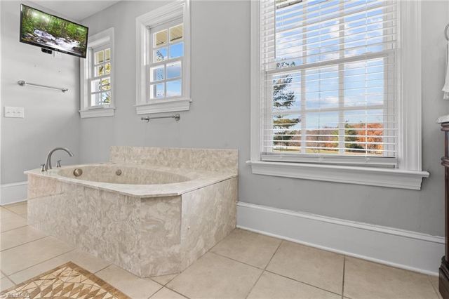 528 Country Club Road, Mount Airy, NC 27030