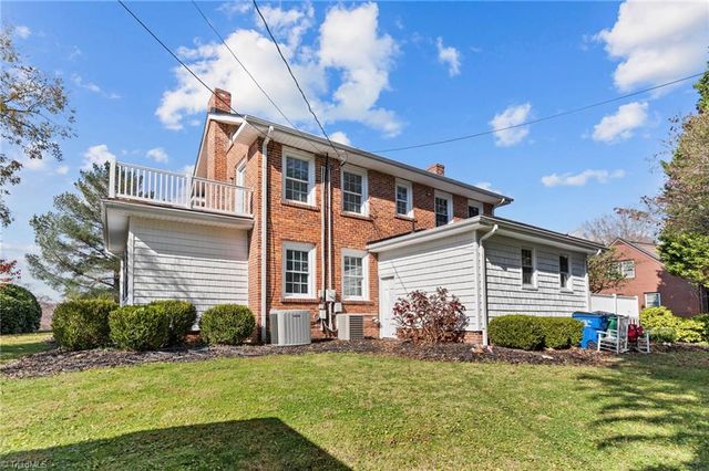 528 Country Club Road, Mount Airy, NC 27030