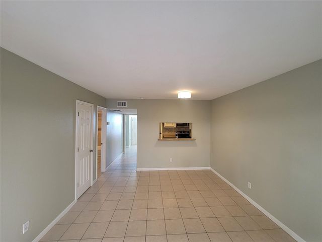 215 Postoffice 803, Galveston, TX 77550