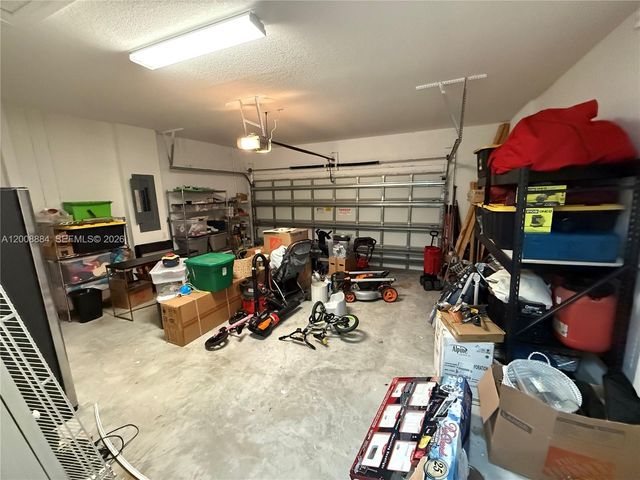 2945 SE 3rd St 2945, Homestead, FL 33033