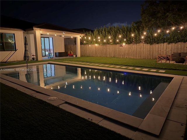 2945 SE 3rd St 2945, Homestead, FL 33033