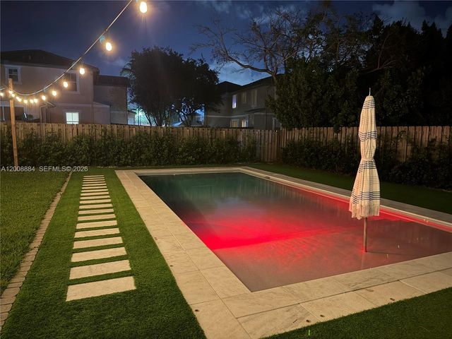 2945 SE 3rd St 2945, Homestead, FL 33033