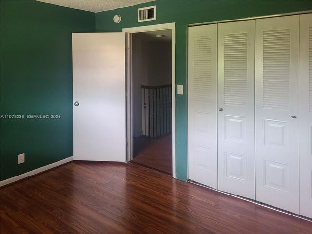 29 Seville Cir 4-49, Davie, FL 33324