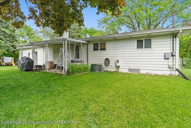 6422 Lerner Way, Lansing, MI 48911