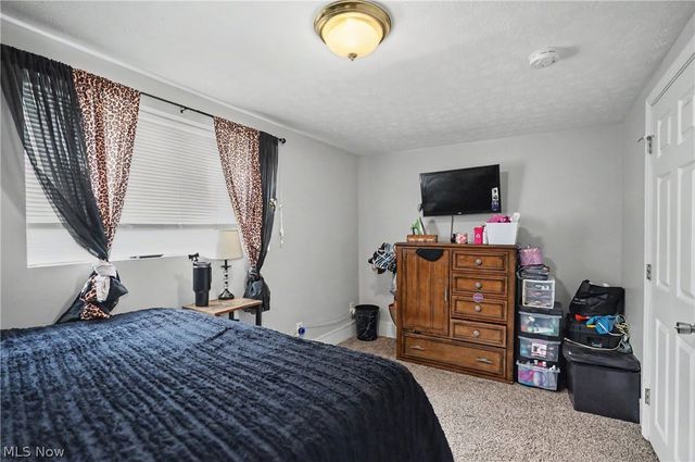 811 E Crosier Street, Akron, OH 44306
