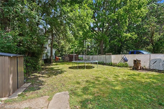 811 E Crosier Street, Akron, OH 44306
