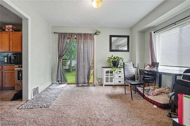 811 E Crosier Street, Akron, OH 44306