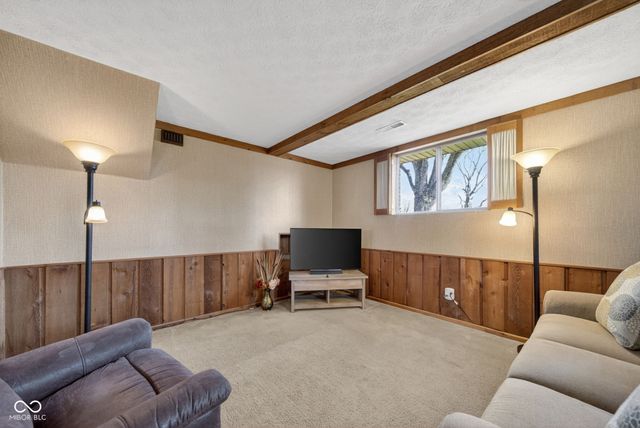2322 W Del Mar Drive, Crawfordsville, IN 47933
