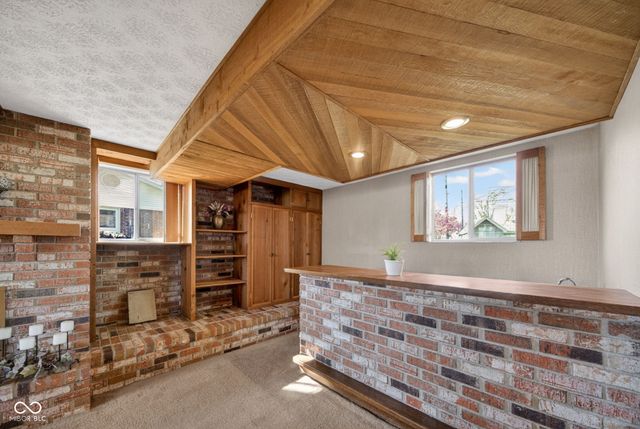 2322 W Del Mar Drive, Crawfordsville, IN 47933