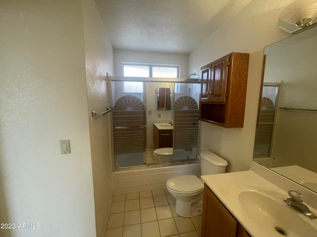 2915 E Amber Ridge Way, Phoenix, AZ 85048