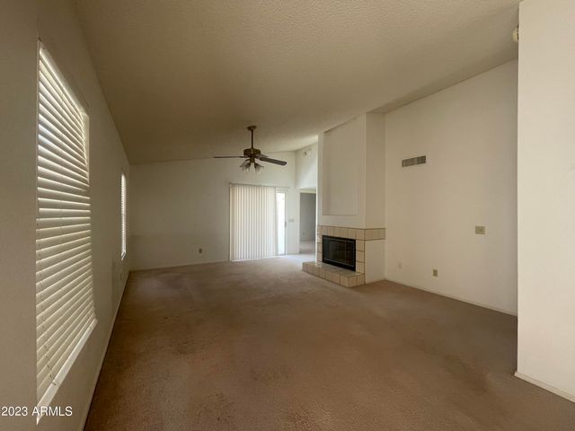 2915 E Amber Ridge Way, Phoenix, AZ 85048