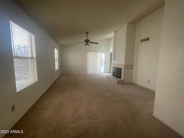 2915 E Amber Ridge Way, Phoenix, AZ 85048