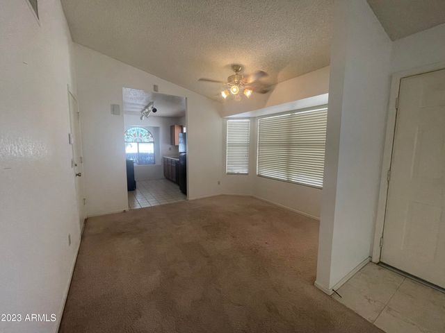 2915 E Amber Ridge Way, Phoenix, AZ 85048
