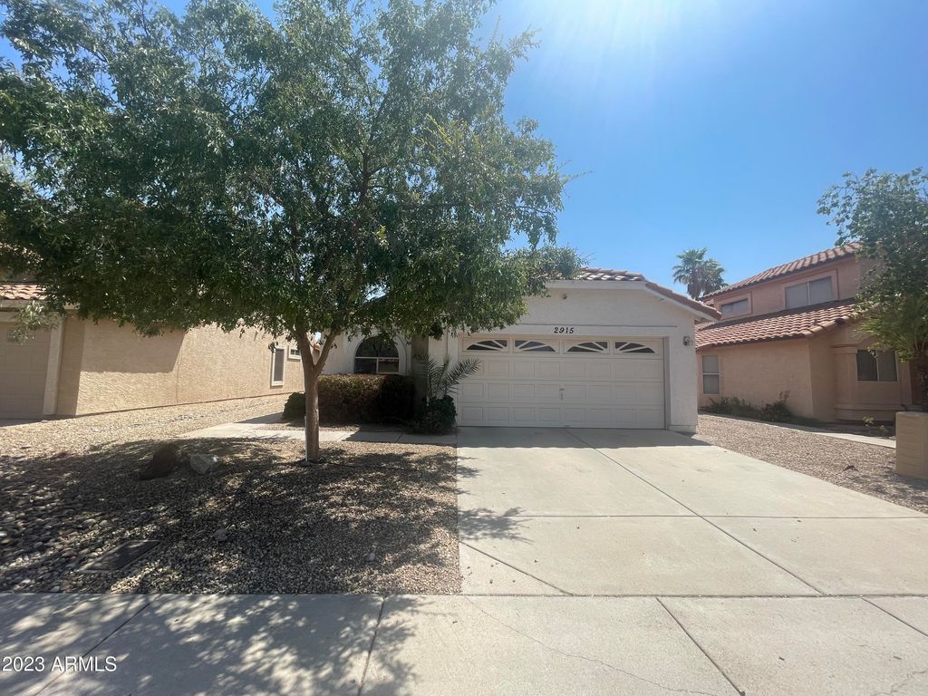 2915 E Amber Ridge Way, Phoenix, AZ 85048