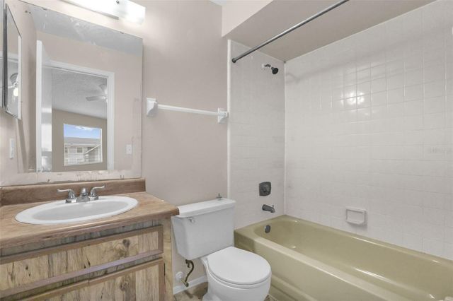 4160 PERSHING POINTE PLACE 4, Orlando, FL 32822