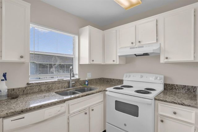 4160 PERSHING POINTE PLACE 4, Orlando, FL 32822