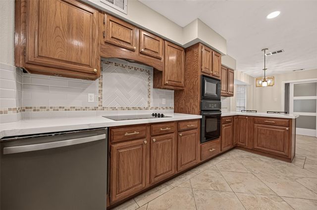 16405 Smith Street, Jersey Village, TX 77040