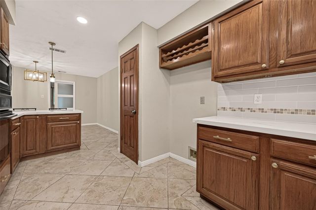 16405 Smith Street, Jersey Village, TX 77040