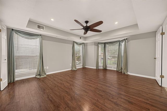 16405 Smith Street, Jersey Village, TX 77040