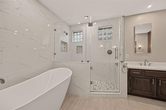 16405 Smith Street, Jersey Village, TX 77040