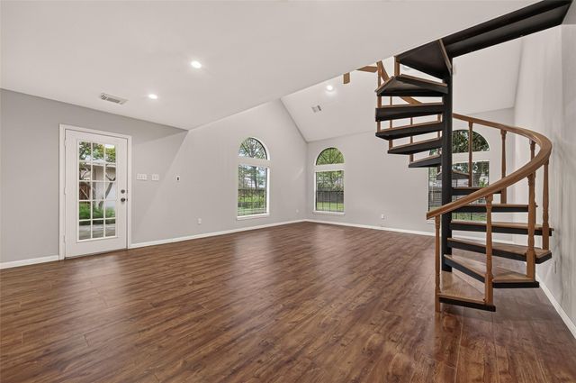 16405 Smith Street, Jersey Village, TX 77040