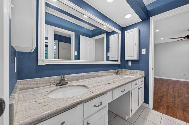16405 Smith Street, Jersey Village, TX 77040