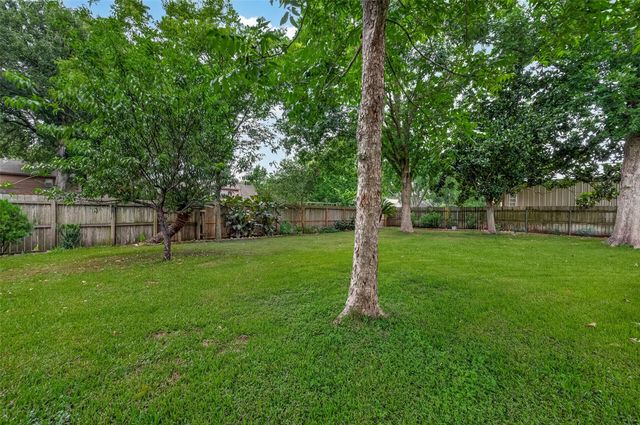 16405 Smith Street, Jersey Village, TX 77040