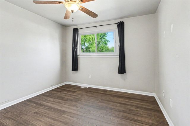 8880 Nottingham Drive, Ypsilanti, MI 48198