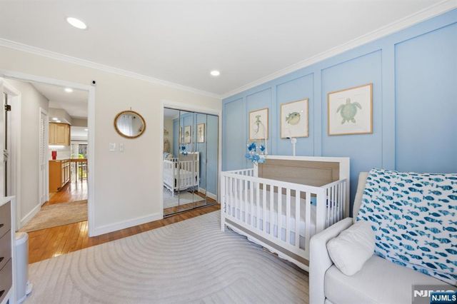 166 Sandcastle Key, Secaucus, NJ 07094