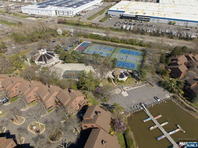 166 Sandcastle Key, Secaucus, NJ 07094