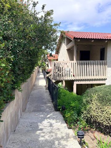 2352 Altisma Way 9, Carlsbad, CA 92009